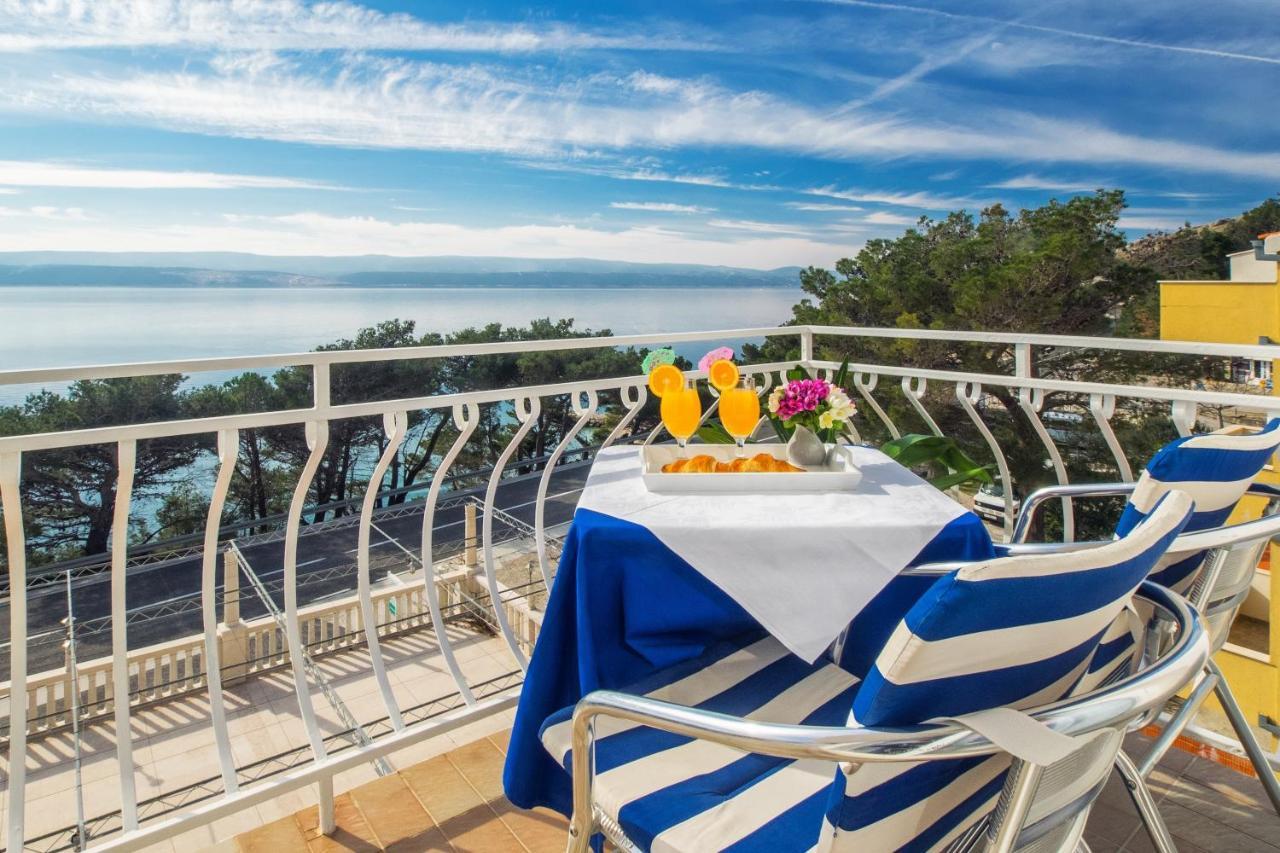 Apartments And Rooms By The Sea Lokva Rogoznica, Omis - 2973 Екстер'єр фото