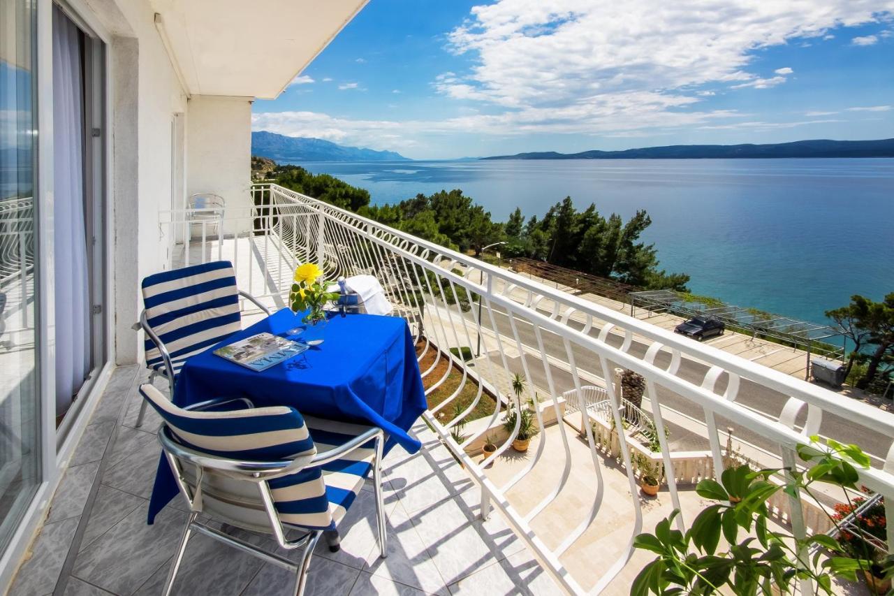 Apartments And Rooms By The Sea Lokva Rogoznica, Omis - 2973 Екстер'єр фото
